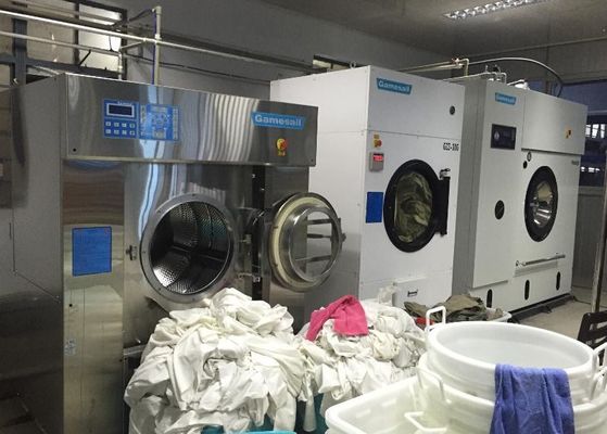O elevado desempenho montou a máquina de lavar 15kg do hotel a 150kg 304 de aço inoxidável